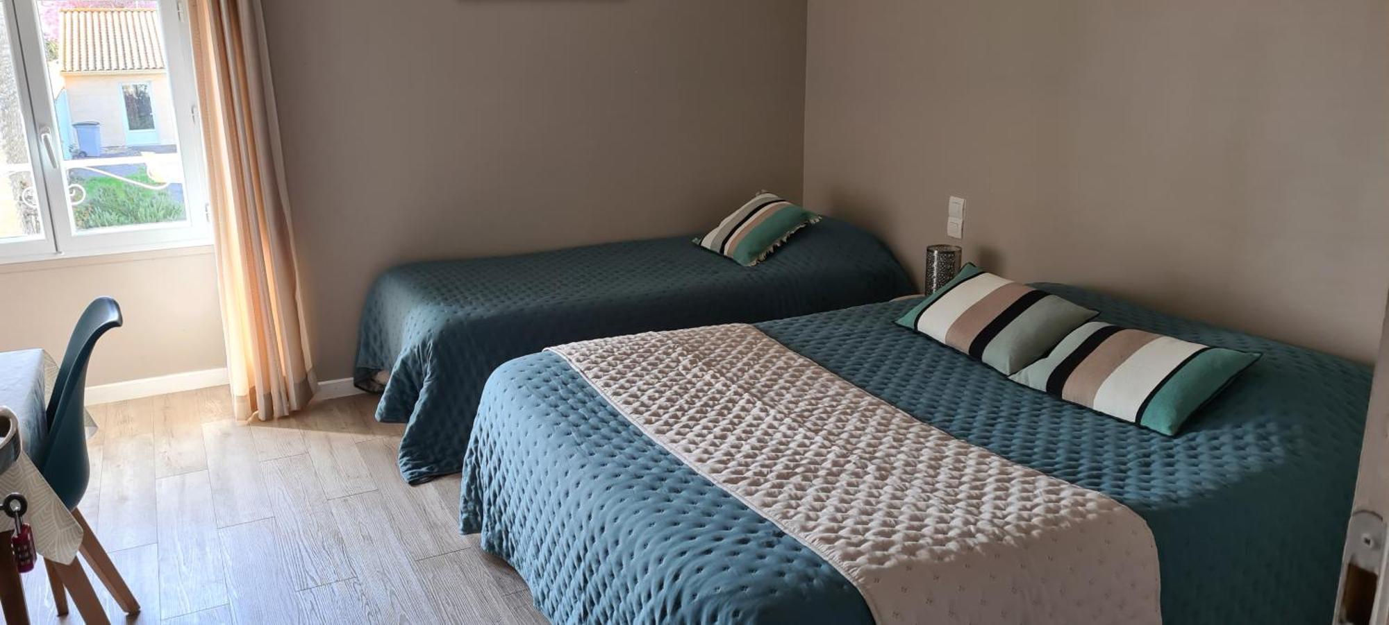 A La Gloriette Bed & Breakfast Neuville-de-Poitou ภายนอก รูปภาพ